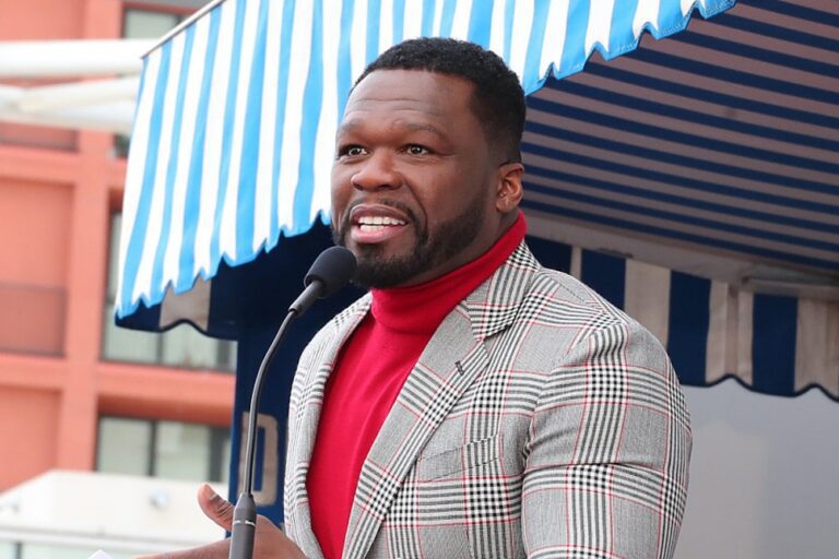 50 Cent Pulls Up to Another Burger King, Gives Money to Every Worker and Person in Drive-Thru: Watch