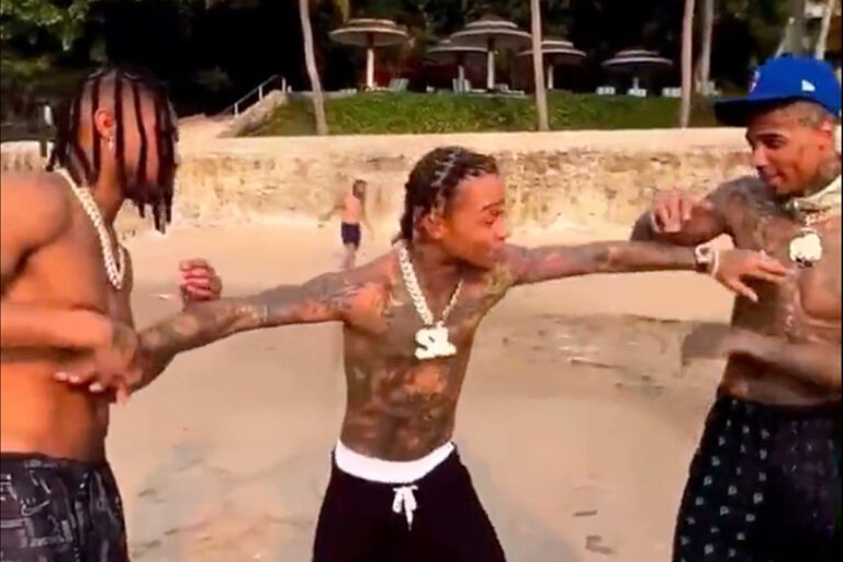 Blueface and DDG Slap Box on the Beach While Swae Lee Referees