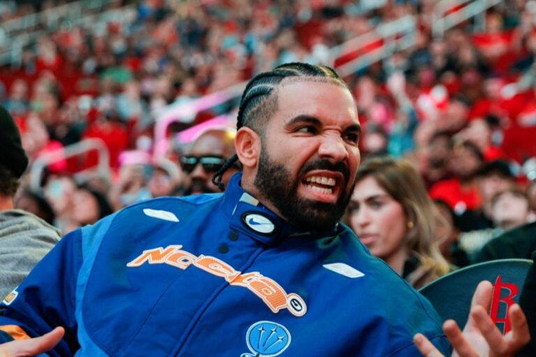 Drake Appears to Have a Message for All Rappers Going Against Him