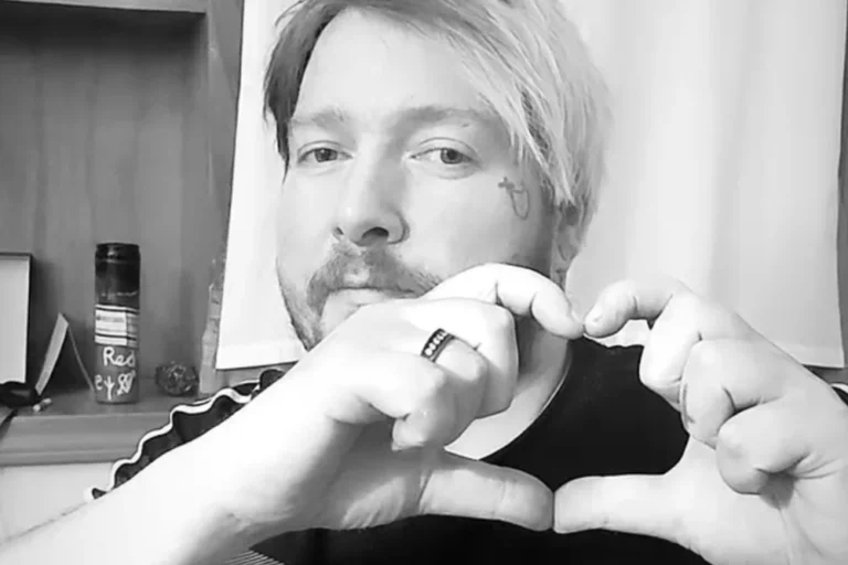 Young Meepa at the Edge of Punk and Rap