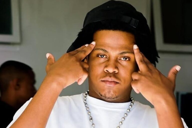 Usimamane Teases New Music With Raw & Honest Reflections