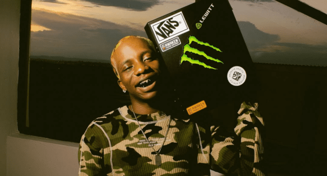 KindlyNxsh Reunites with Parents on Stage After 5-Year Separation