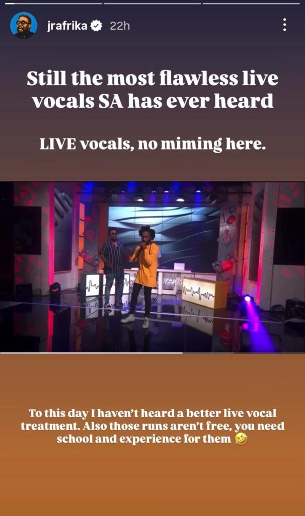 JR live performance
